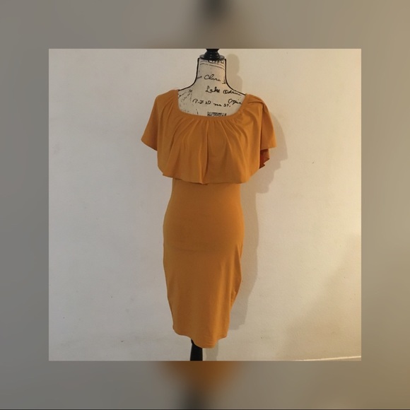 Dress - Picture 3 of 4